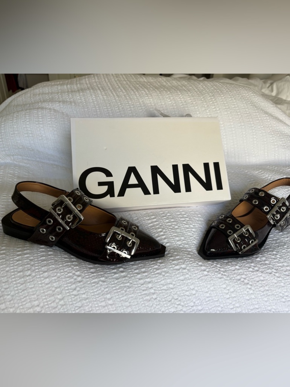 NIB - GANNI Burgundy Snake Buckle Ballerina Flat - Size 39 - Picture 3 of 9